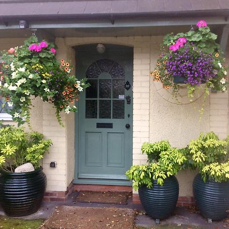 Mere Cottage B & B 奥萨格 外观 照片